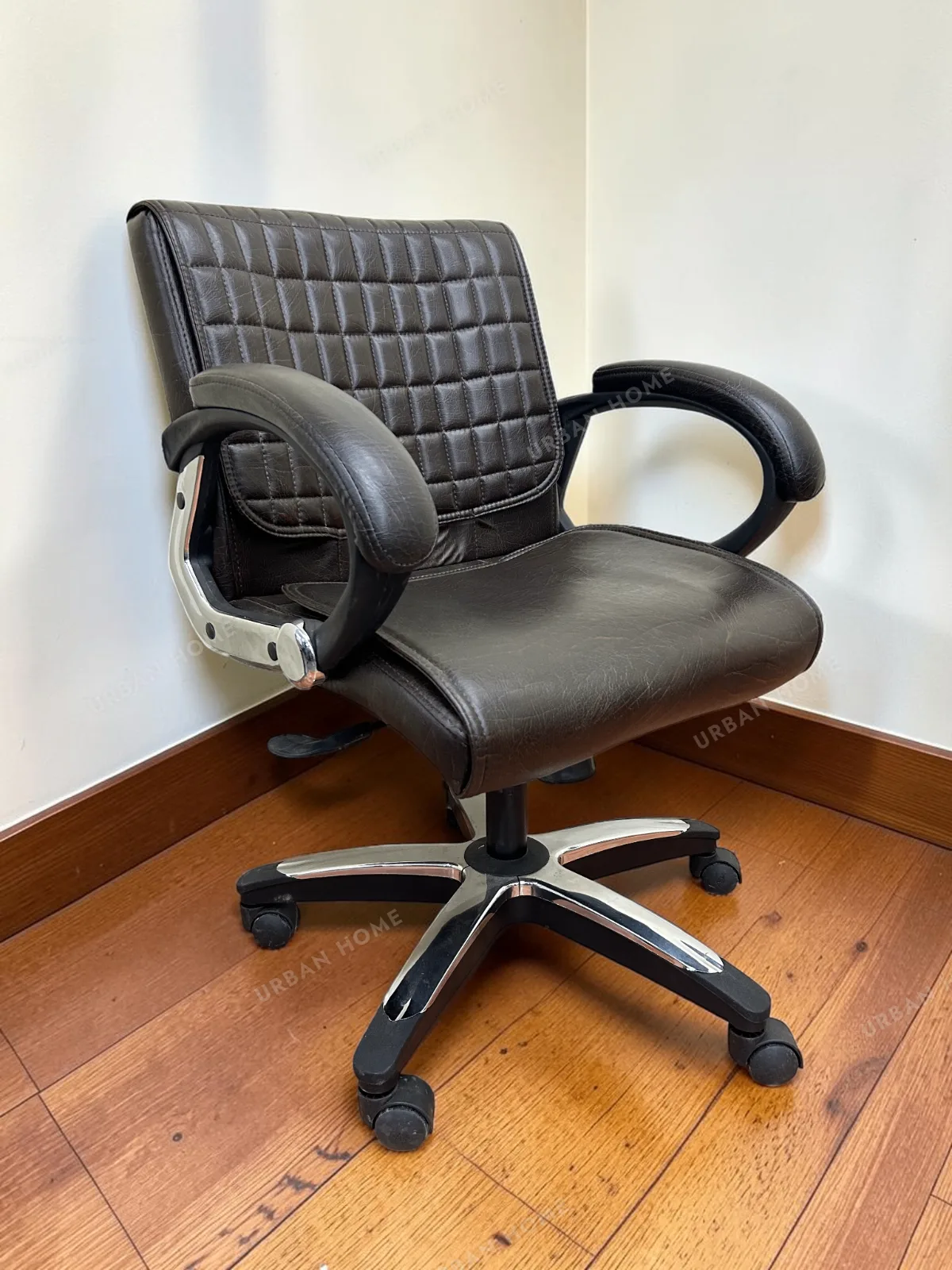Executive Revolving Office Chair