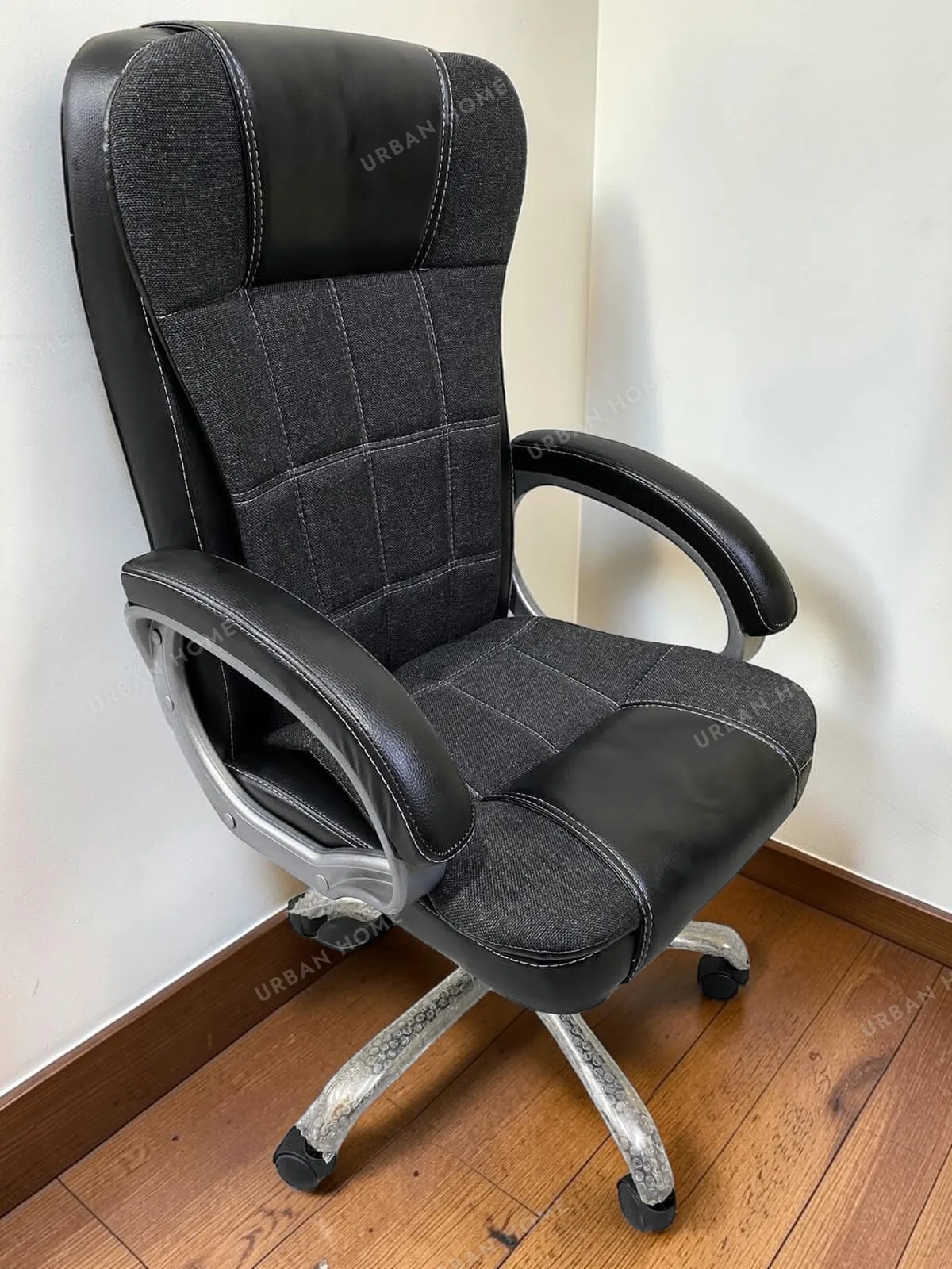Executive Revolving Office Chair