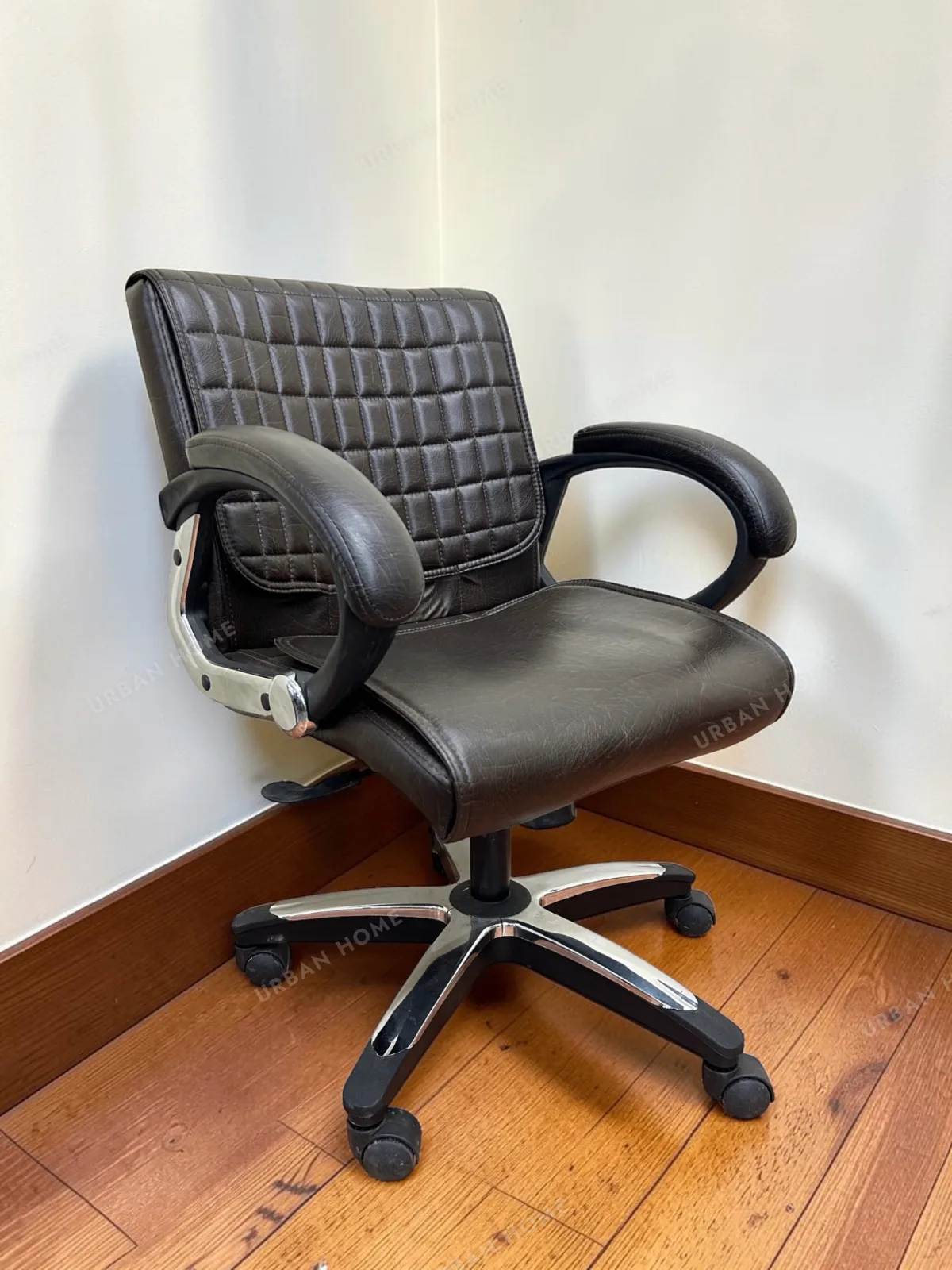 Executive Revolving Office Chair
